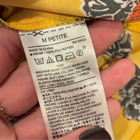 BANANA REPUBLIC Floral Bow Neck Halter Top Yellow woman’s medium - Picture 8 of 13